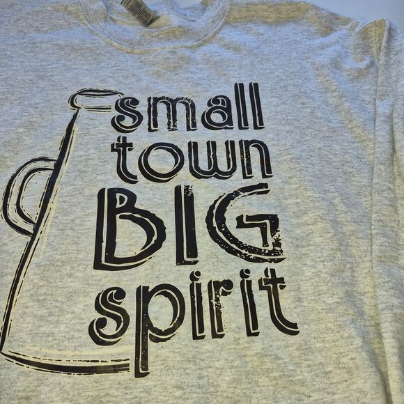 Gildan Sweat Shirt Cotton Blend Gray Size Med, Small Town Big Spirit. - Picture 2 of 9